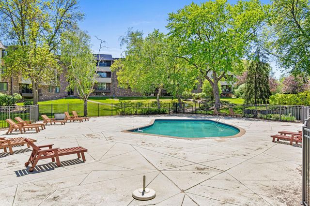 7500 Cahill Road 101C, Edina, MN 55439