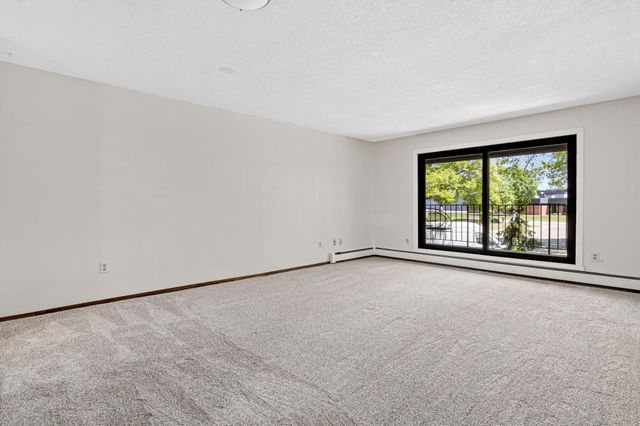 7500 Cahill Road 101C, Edina, MN 55439