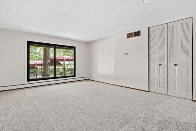 7500 Cahill Road 101C, Edina, MN 55439