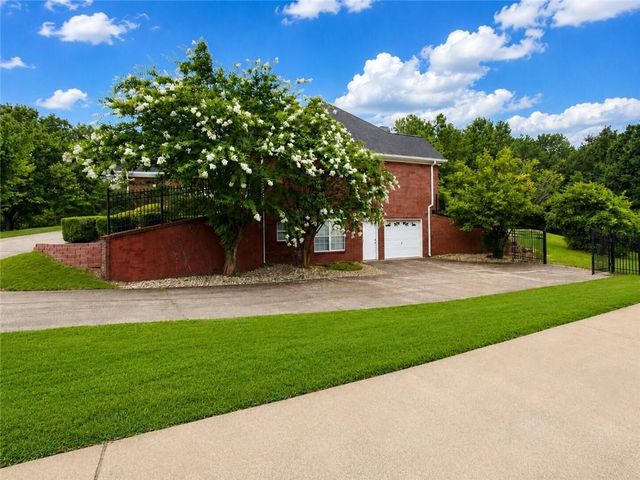 4275 Rosestone Court, Douglasville, GA 30135