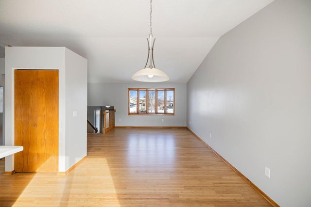 4834 10th Street NW, Rochester, MN 55901