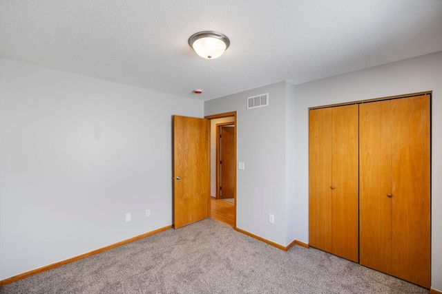 4834 10th Street NW, Rochester, MN 55901