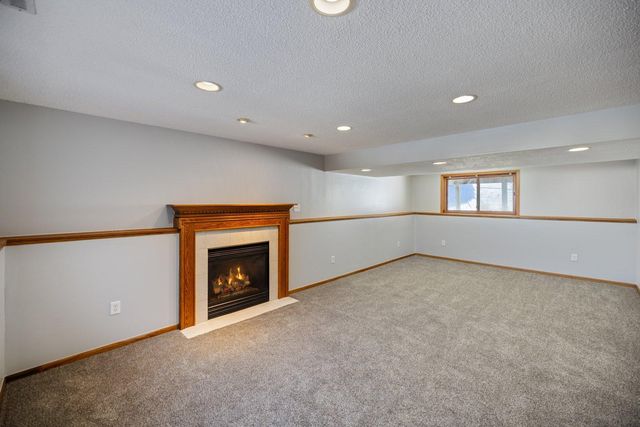 4834 10th Street NW, Rochester, MN 55901