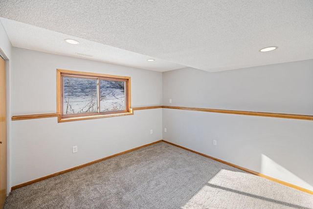 4834 10th Street NW, Rochester, MN 55901