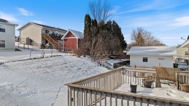 4834 10th Street NW, Rochester, MN 55901