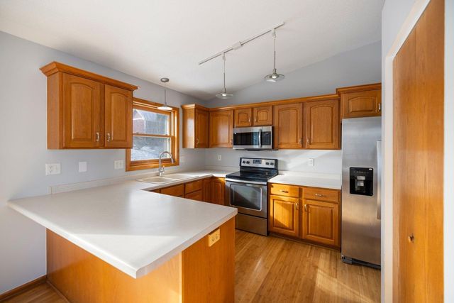 4834 10th Street NW, Rochester, MN 55901