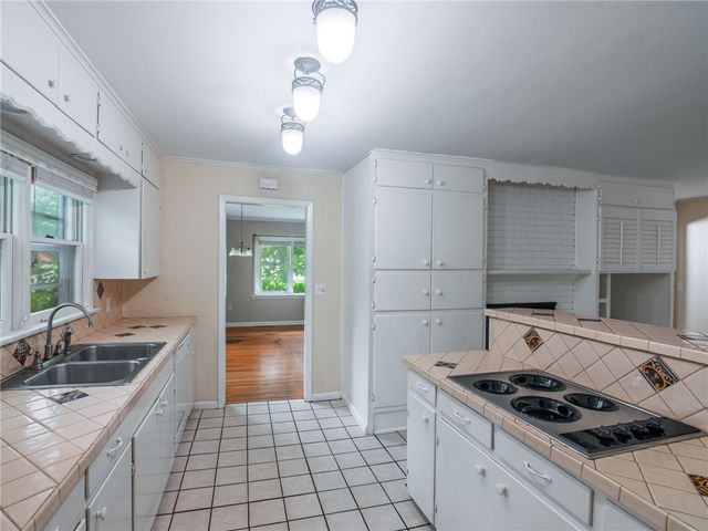 1917 Woodland Avenue, Fayetteville, AR 72703