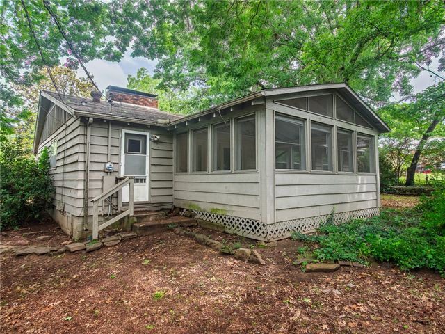 1917 Woodland Avenue, Fayetteville, AR 72703