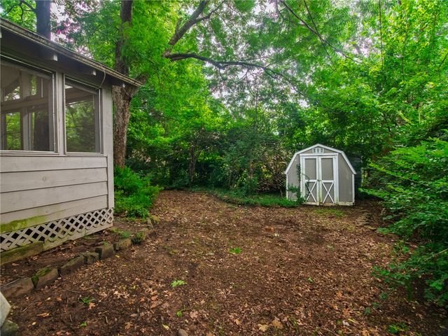 1917 Woodland Avenue, Fayetteville, AR 72703