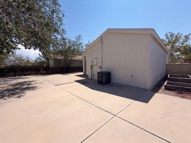 1610 Perma Drive NE, Rio Rancho, NM 87144