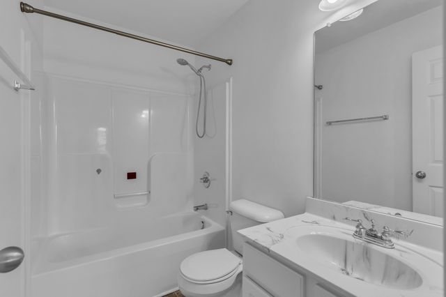 68 John Sevier Ave, Clarksville, TN 37040