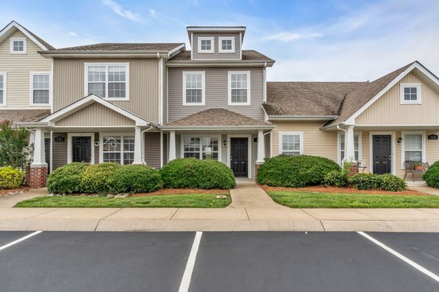 68 John Sevier Ave, Clarksville, TN 37040