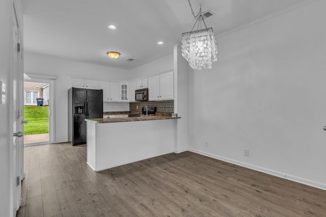 68 John Sevier Ave, Clarksville, TN 37040