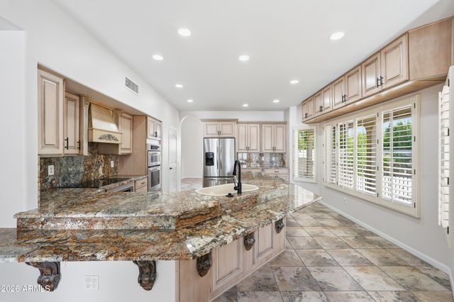 2232 E TAHITIAN Way, Gilbert, AZ 85234