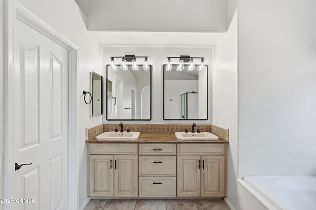 2232 E TAHITIAN Way, Gilbert, AZ 85234
