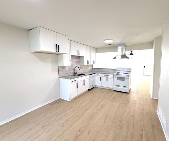 1401 Arvel, Azle, TX 76020