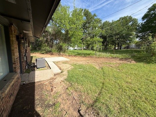 1401 Arvel, Azle, TX 76020