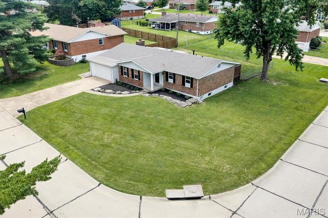 1152 Tumbleweed Trail, Ellisville, MO 63011