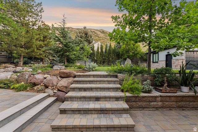 634 E DRAPER WOODS WAY, Draper, UT 84020