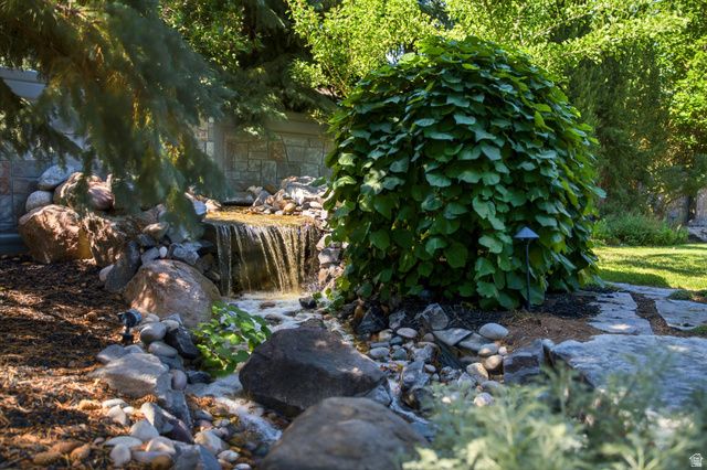 634 E DRAPER WOODS WAY, Draper, UT 84020