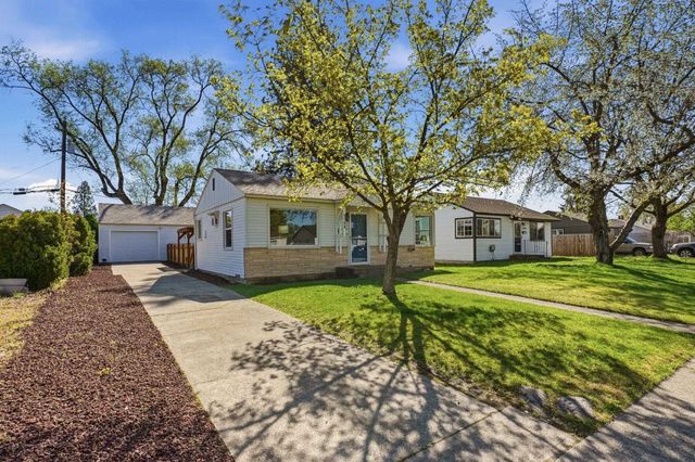 5708 N Milton St, Spokane, WA 99205
