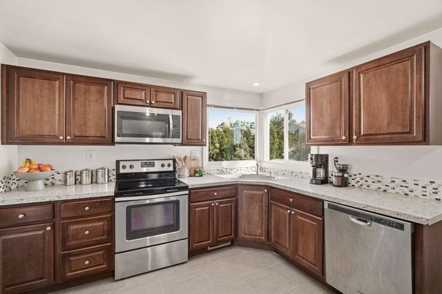 5708 N Milton St, Spokane, WA 99205