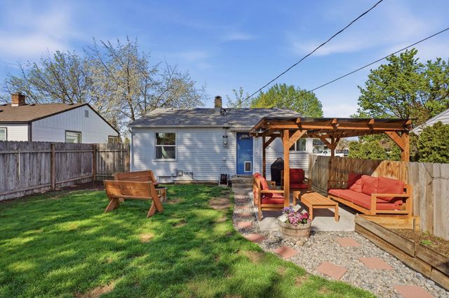 5708 N Milton St, Spokane, WA 99205