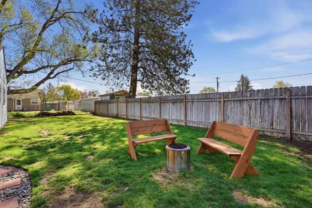 5708 N Milton St, Spokane, WA 99205