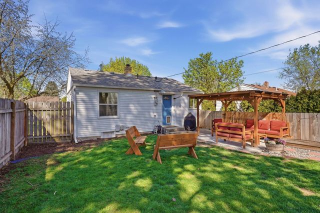 5708 N Milton St, Spokane, WA 99205