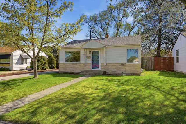 5708 N Milton St, Spokane, WA 99205