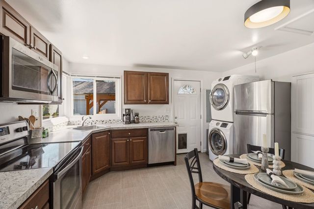 5708 N Milton St, Spokane, WA 99205