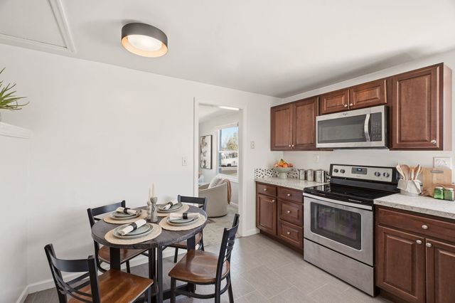 5708 N Milton St, Spokane, WA 99205