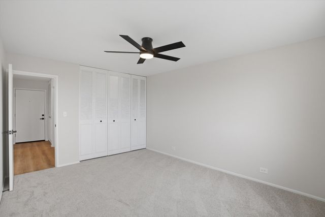 1880 Bonnie Lane 412, Hoffman Estates, IL 60169