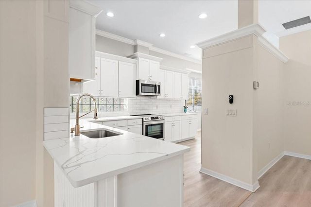700 SILK OAK DRIVE, Venice, FL 34293