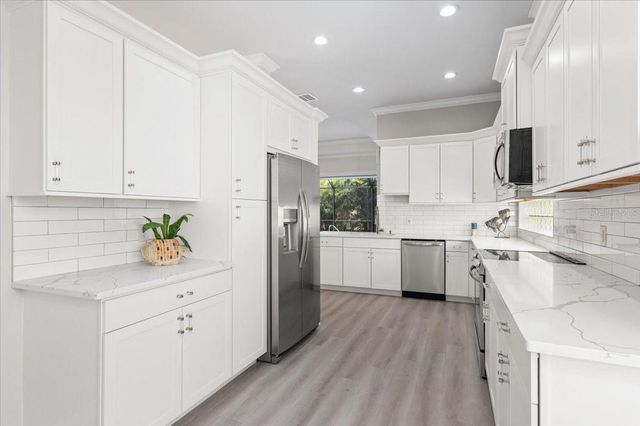 700 SILK OAK DRIVE, Venice, FL 34293