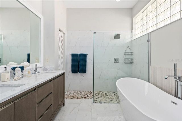 700 SILK OAK DRIVE, Venice, FL 34293