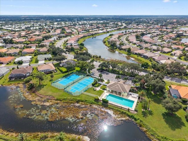 700 SILK OAK DRIVE, Venice, FL 34293