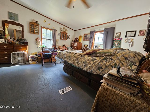 10553 Ridgeway Circle, Granby, MO 64844