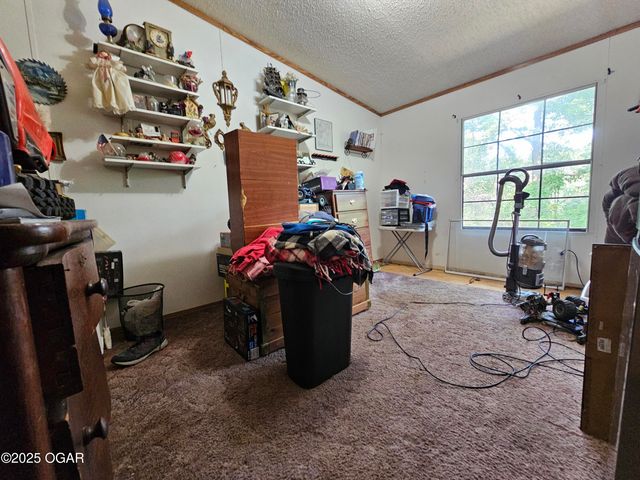 10553 Ridgeway Circle, Granby, MO 64844