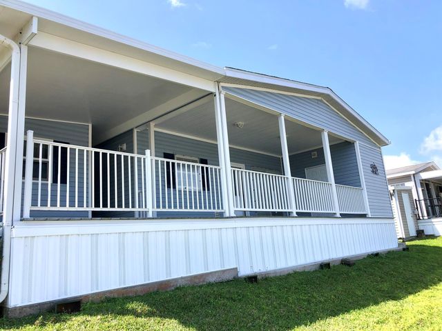 1215 Poinsettia Drive, Deerfield Beach, FL 33442