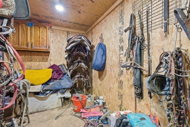 3200 Millersburg Road, Gambier, OH 43022