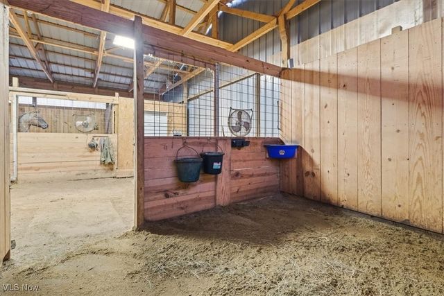 3200 Millersburg Road, Gambier, OH 43022