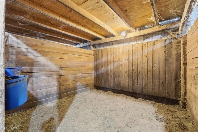 3200 Millersburg Road, Gambier, OH 43022