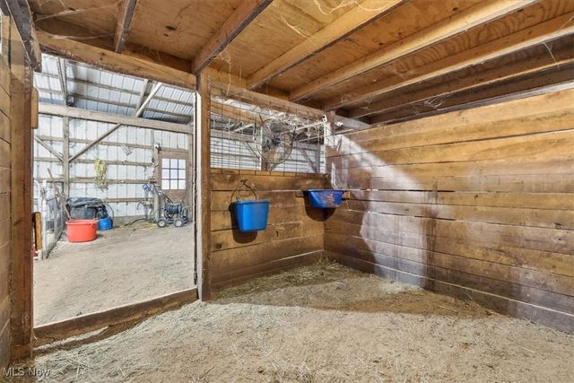 3200 Millersburg Road, Gambier, OH 43022