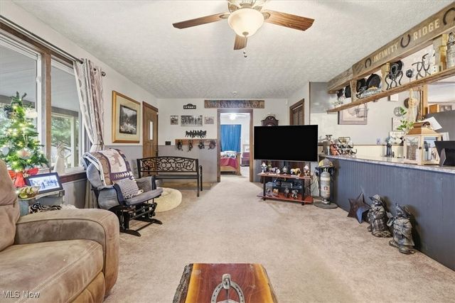 3200 Millersburg Road, Gambier, OH 43022