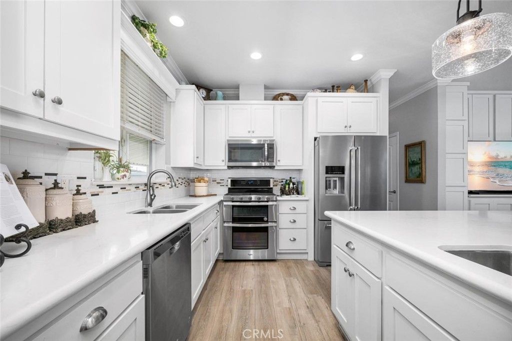 Image 18 of property listing at 16222 Monterey Lane 141, Huntington Beach, CA 92649