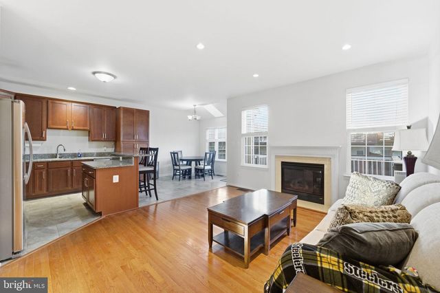 25270 WHIPPOORWILL TER, Chantilly, VA 20152
