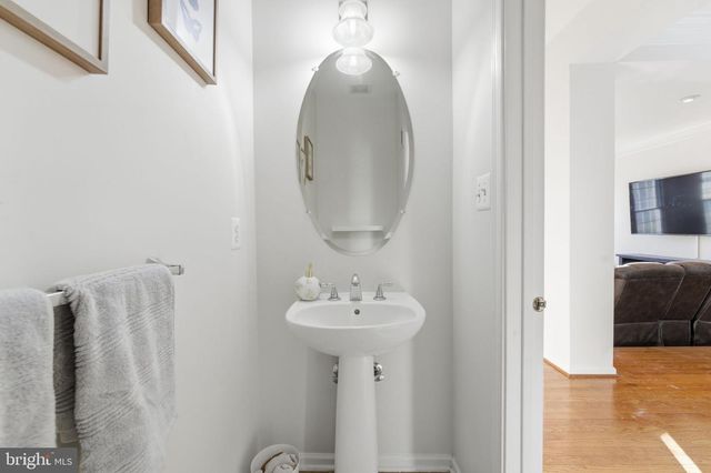 25270 WHIPPOORWILL TER, Chantilly, VA 20152