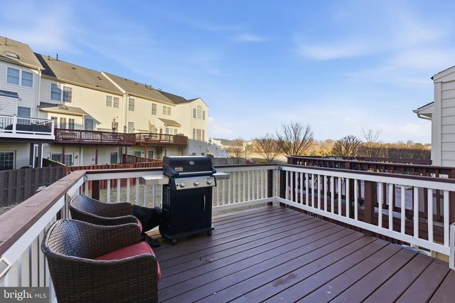 25270 WHIPPOORWILL TER, Chantilly, VA 20152