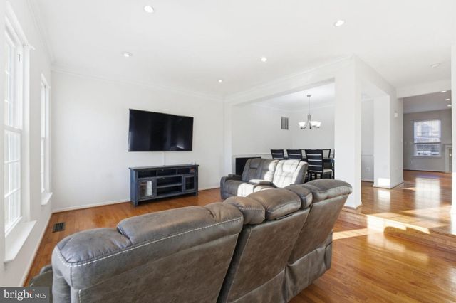 25270 WHIPPOORWILL TER, Chantilly, VA 20152